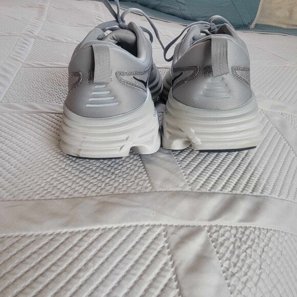 Hoka One One Bondi 8 Men's Running Shoe - Picture 3 of 11